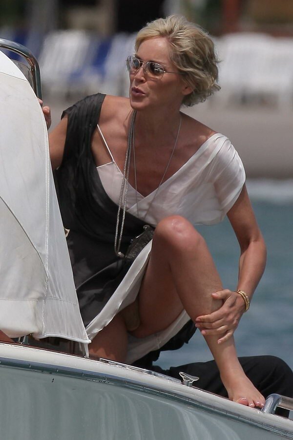 Sharon Stone Pussy Flash Big Naked Bulge Underskirt fanny bulge Sharon Stone Pussy Flash Big Naked Bulge Underskirt fanny bulge