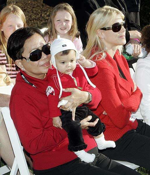 Sam Alexis Woods - Pictures of Tiger Woods’ Cute Daughter