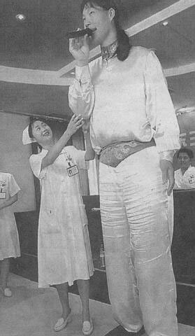 Yao Defen - Tallest Woman in the World