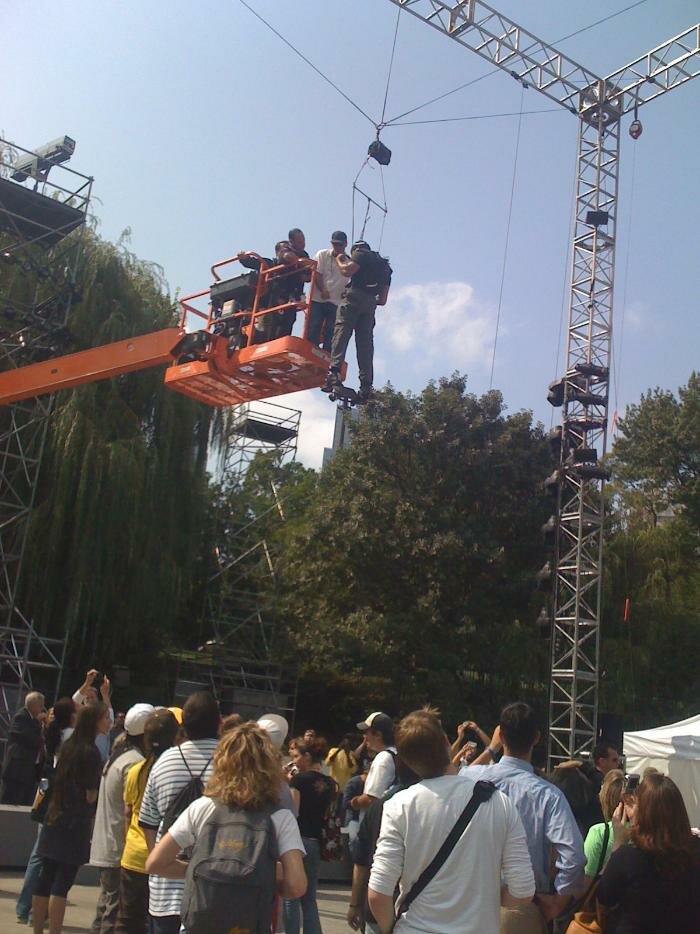 David Blaine Upside Down Stunt is a Joke - Proof Inside