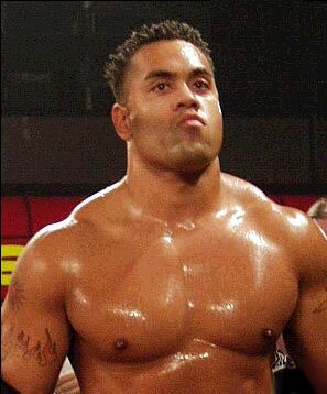 Sonny Siaki Ends His Wrestling Career to Donate Kidney