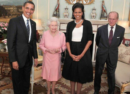 Barack Obama's Another Epic Fail - Gift to the Queen Elizabeth II