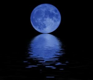 Blue Moon on New Years Eve 2009