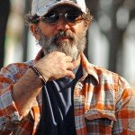 Antonio Banderas Beard Picture - Fondling That Thick Facial Bush