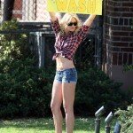 Cameron Diaz Legs Pic
