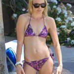 Photo: Perfectly Anorexic Kate Bosworth on a Beach in a Bikini