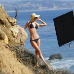Paris Hilton Posing Those Exquisite Curves for a Camera