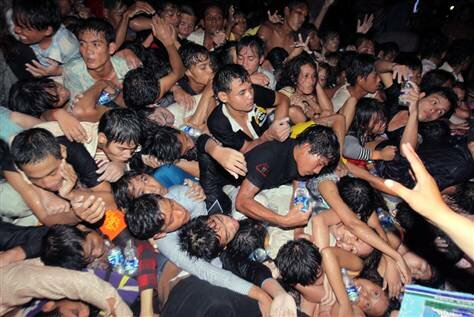 Cambodian Stampede and Hun Sen - The Truth