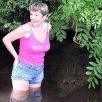 The Oh Shit Moment Photo of Alligator About to Surprise an Unsuspecting Woman in Water